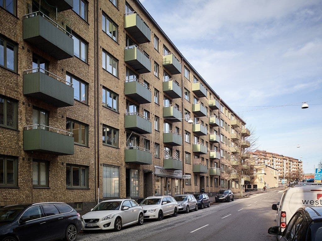 image of estate facade