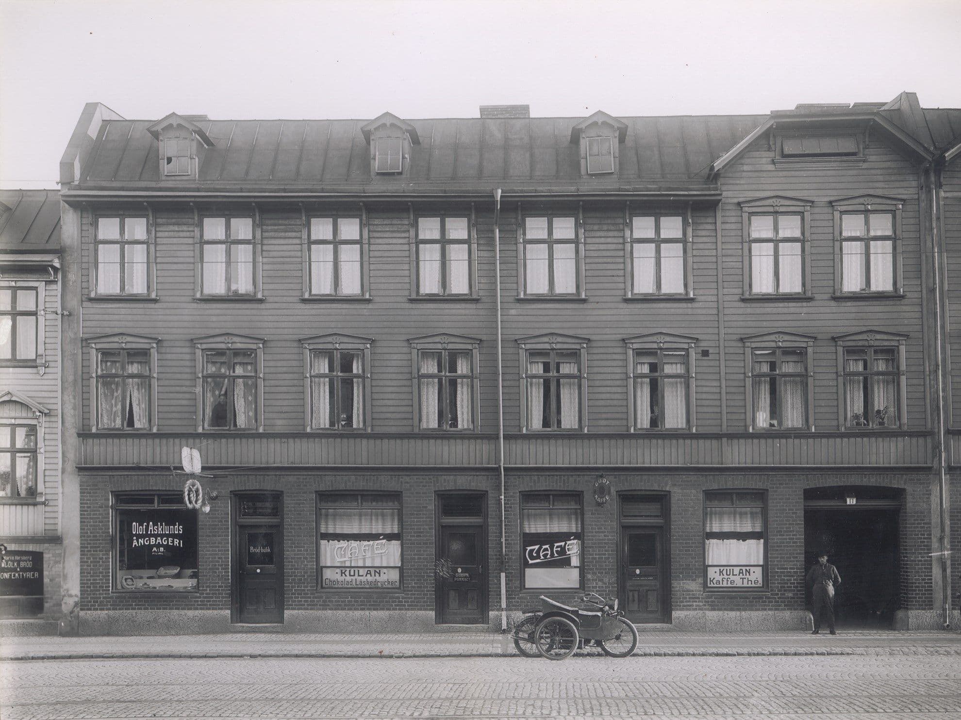 image of estate facade