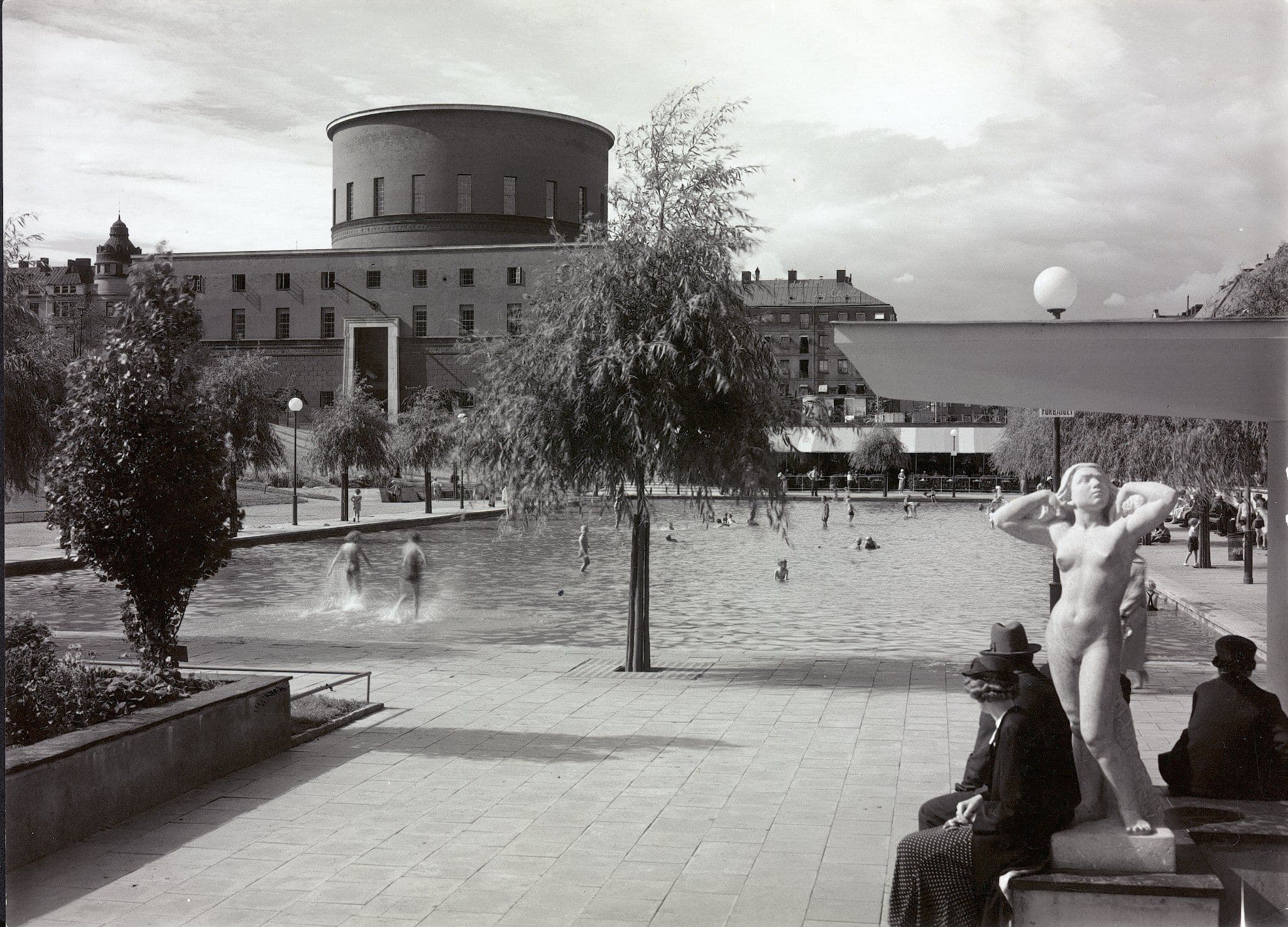 image of estate facade