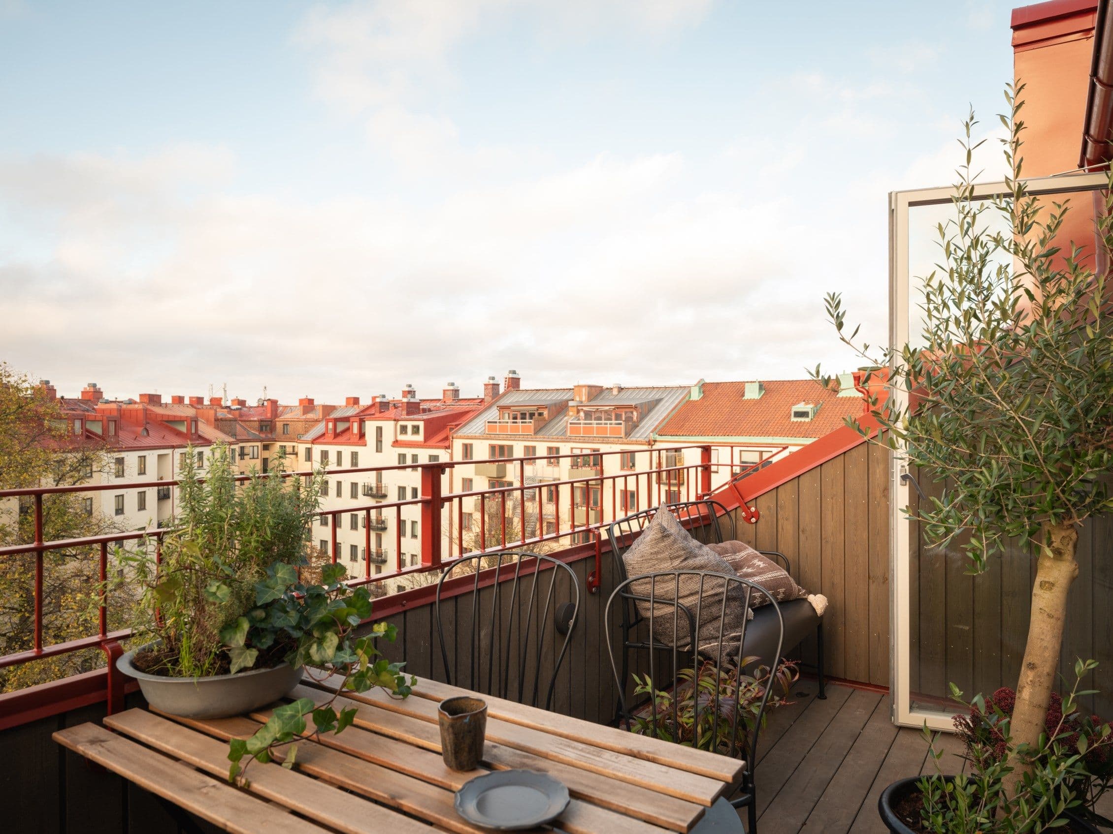 image of estate facade