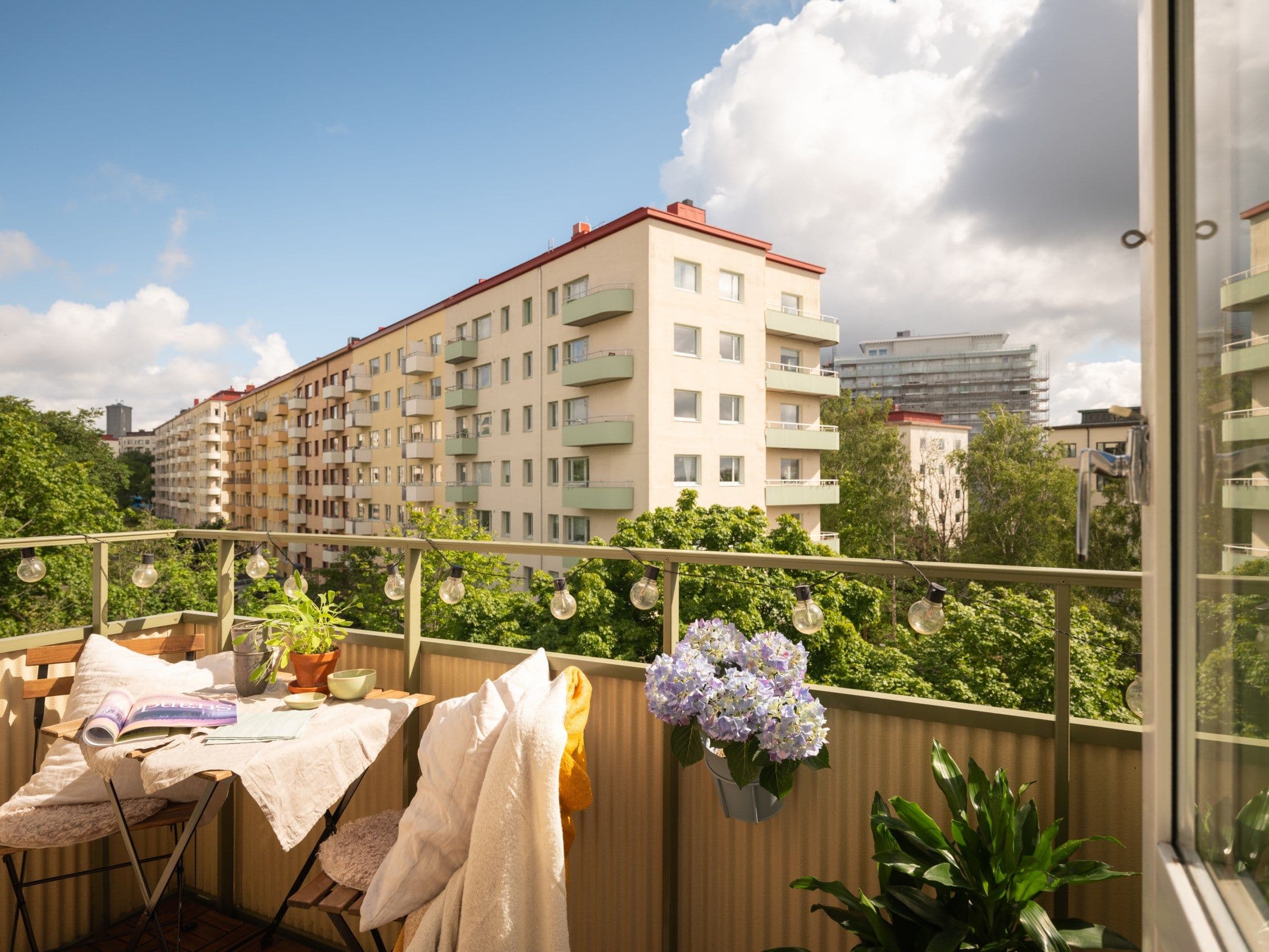 image of estate facade