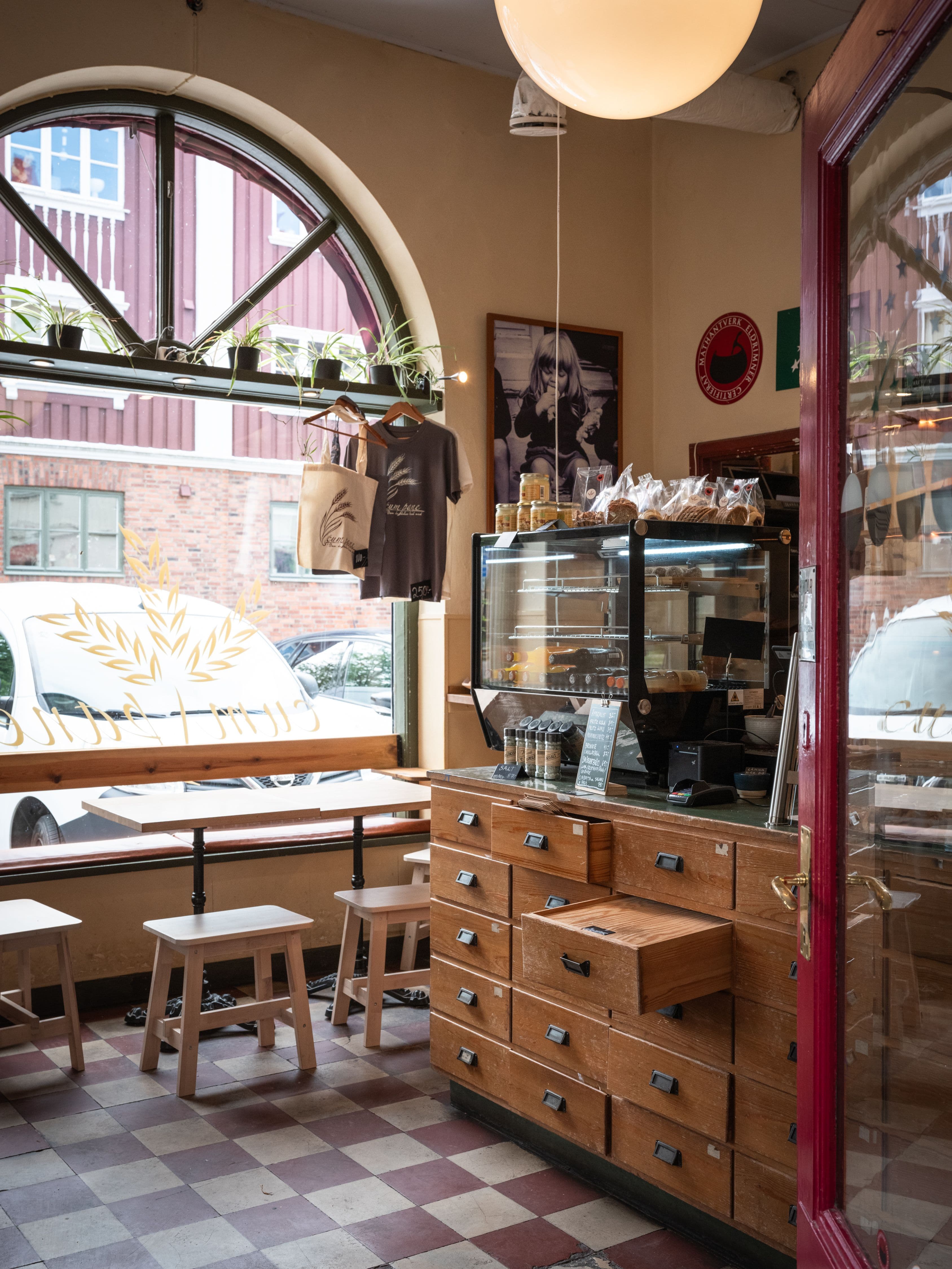 image of estate facade