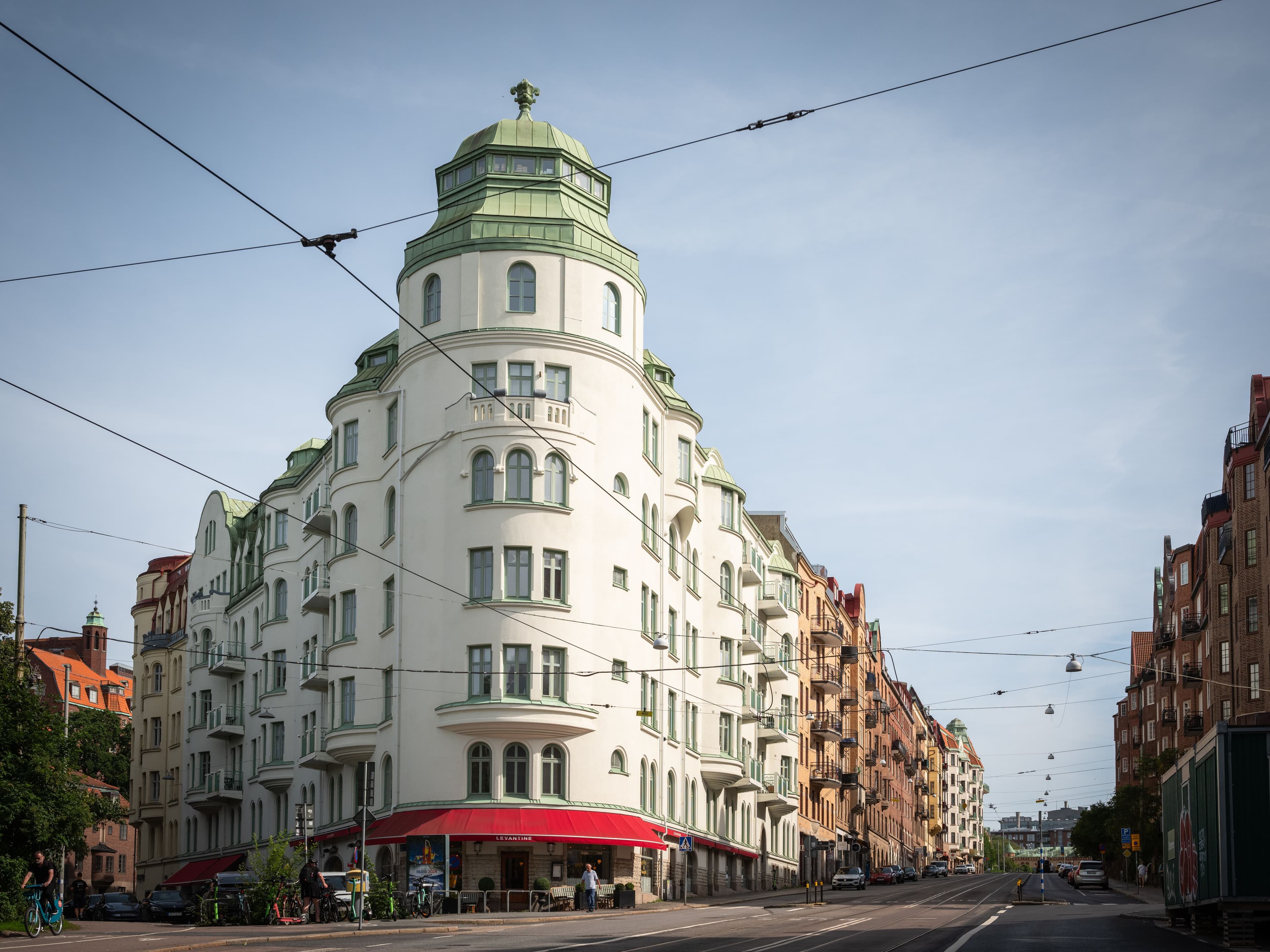 image of estate facade