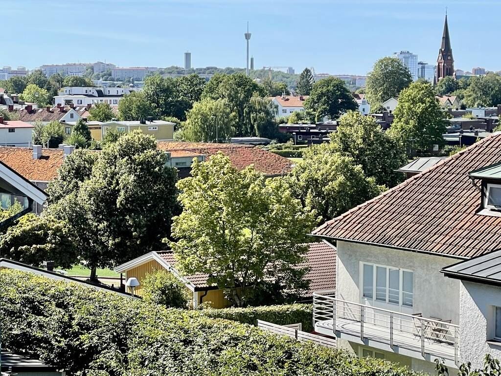 Utsikt in mot Liseberg från balkongen
